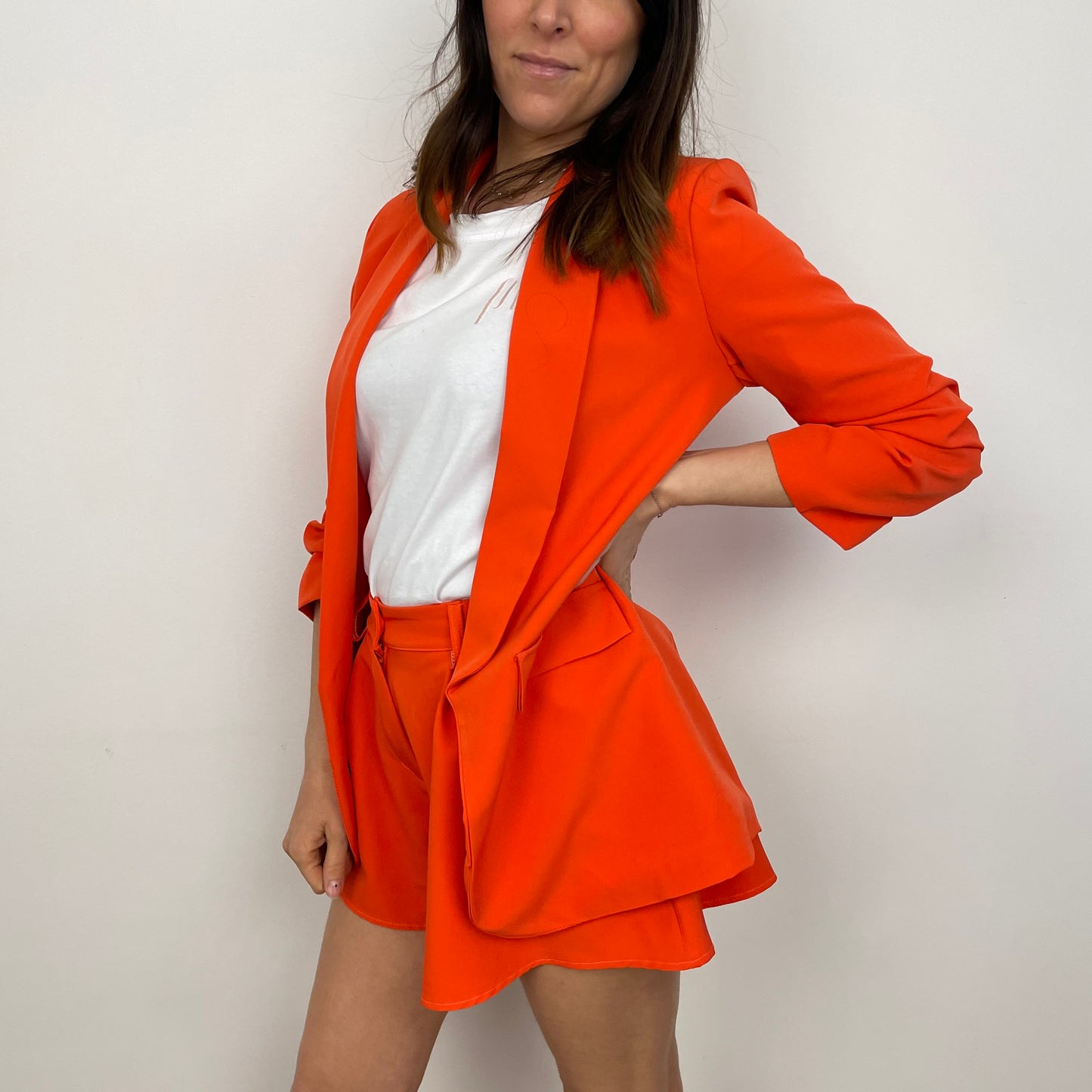 Pantaloncini effetto gonna arancione acceso Penelope Milano